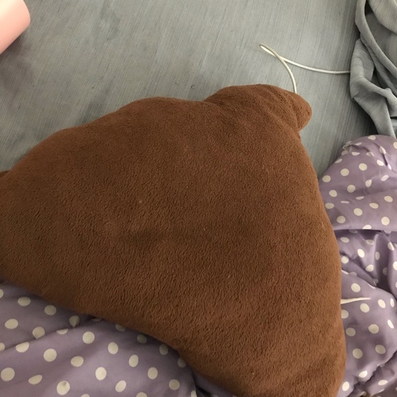poop emoji pillow - Picture 4 of 4